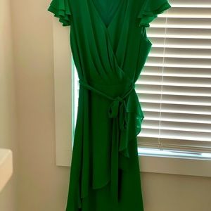 Jessica Howard Kelly Green flirty tie dress. MIDI